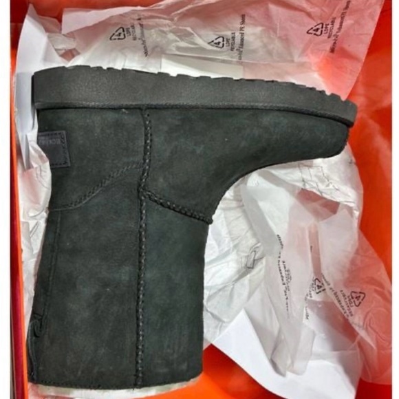UGG BLOCK BOOT BLACK LEATHER ECKHAUS LATTA SHEARLING WOMEN\'S BOOTS SIZE US 6